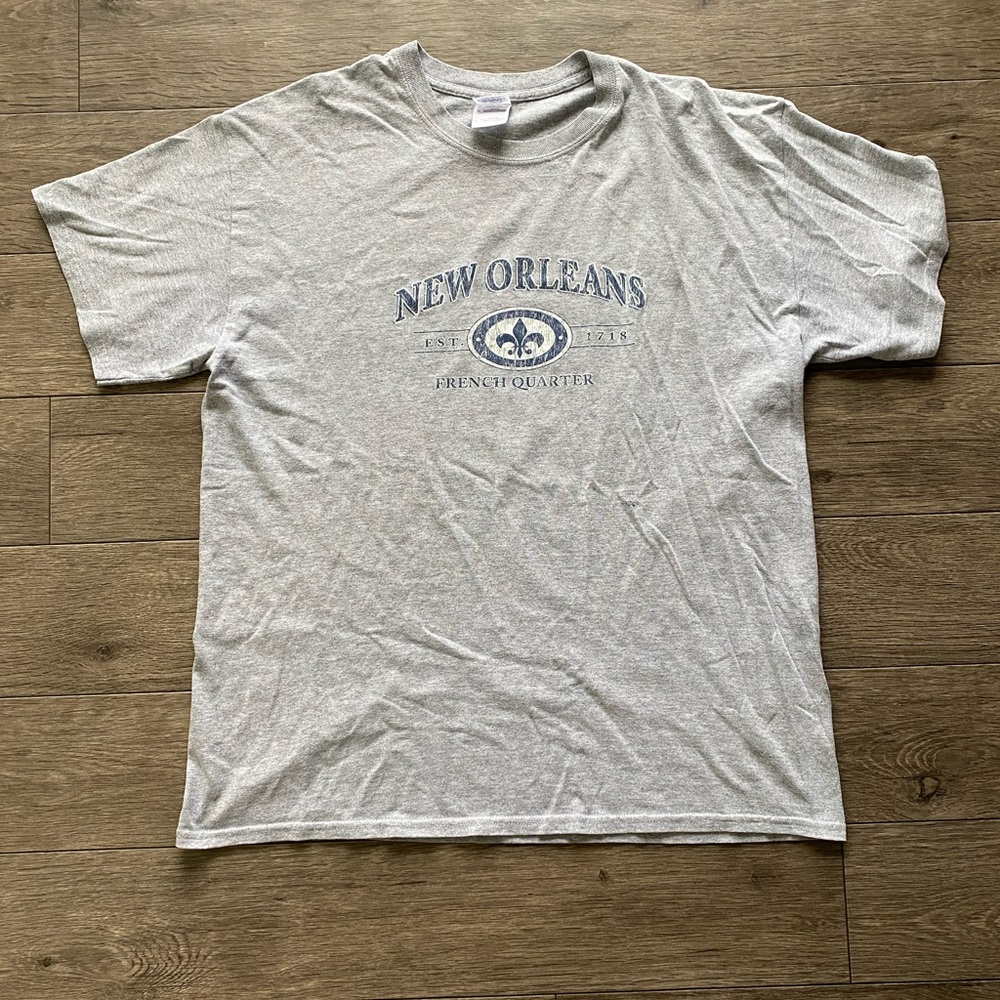 New Orleans French Quarter Men’s Large Grey T-Shirt